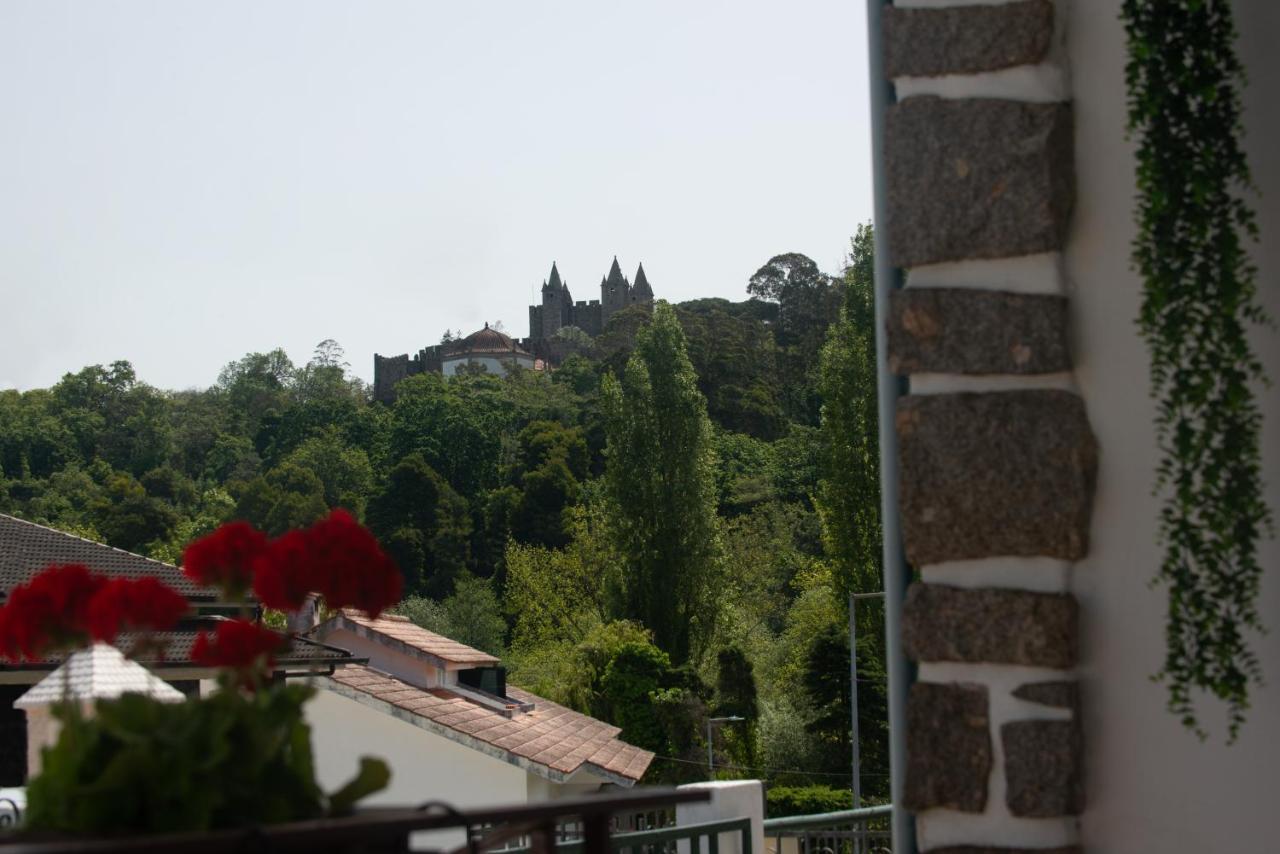 サンタ・マリア・ダ・フェイラ Casa Do Carvalhal - Natureza No Centro Da Cidadeゲストハウス エクステリア 写真